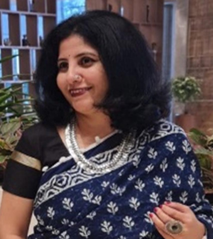 Dr Archana Changedia